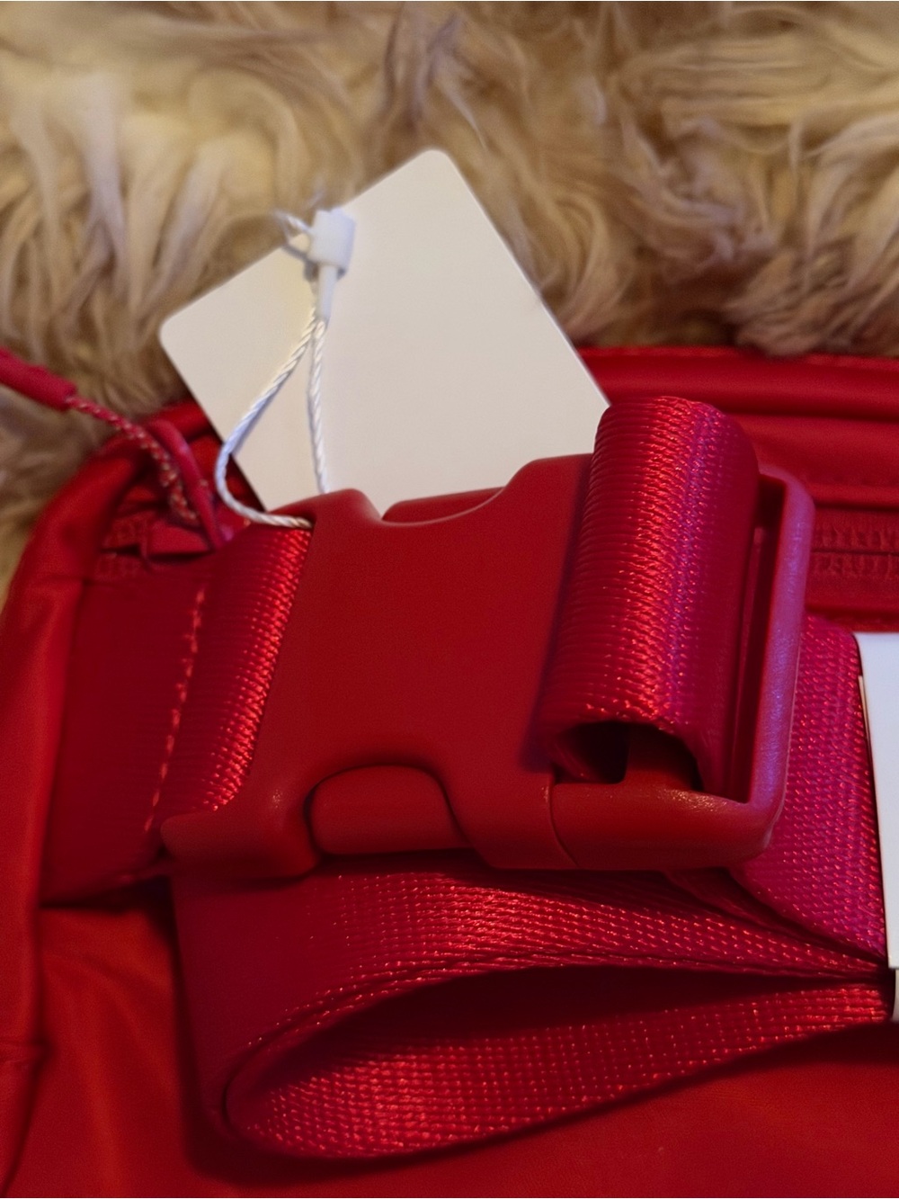 Lululemon Everywhere Belt Bag - Picture 9 of 10